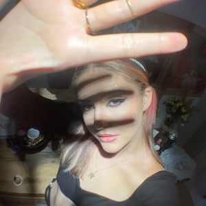 Meet your Posher, Sophia